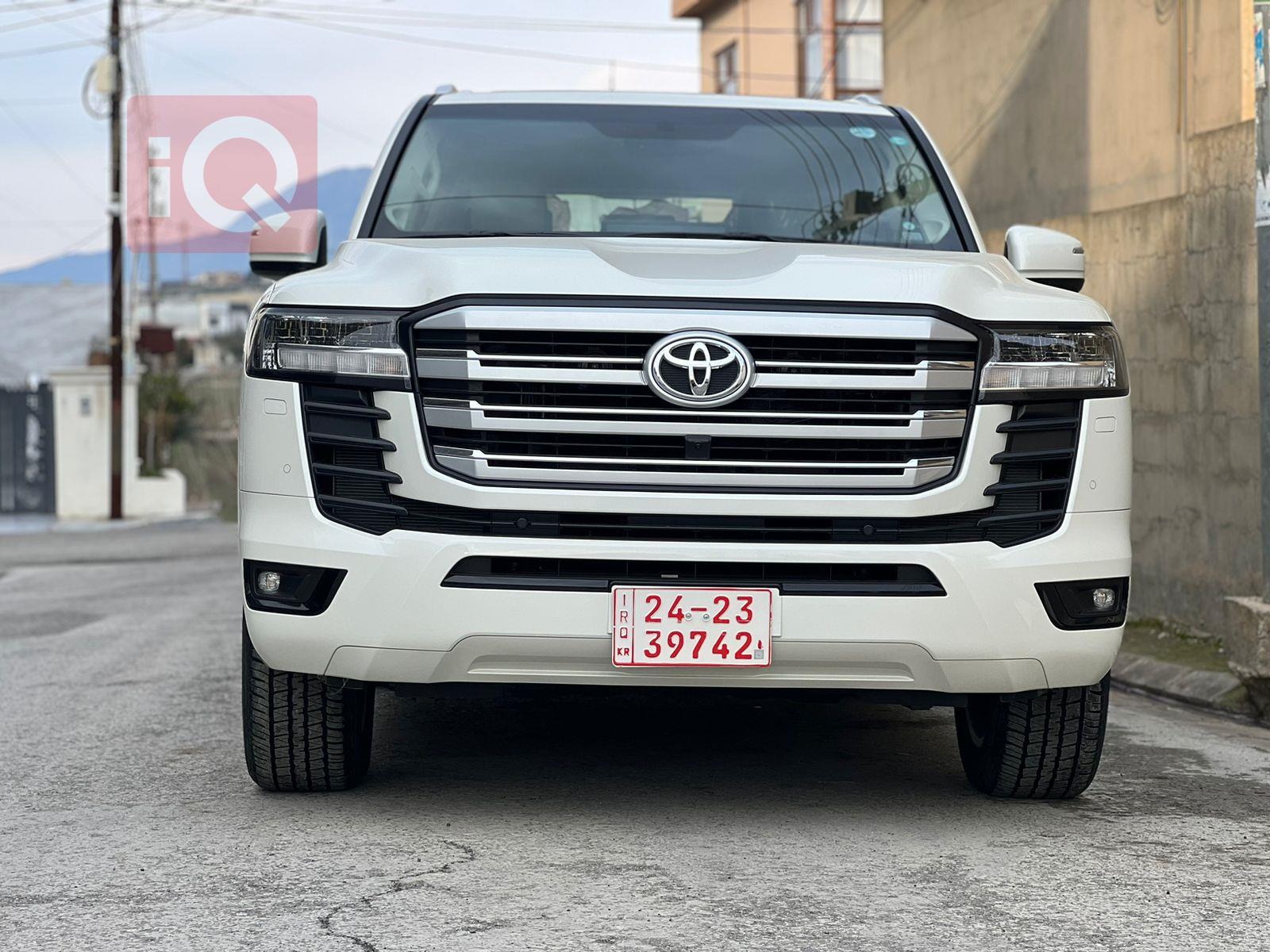 تويوتا لاندكروزر